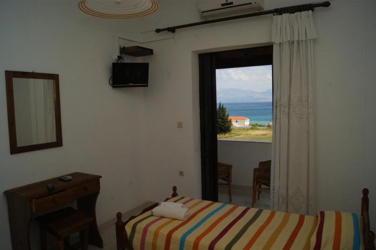 Astrakeri Villa Bouka חדר תמונה