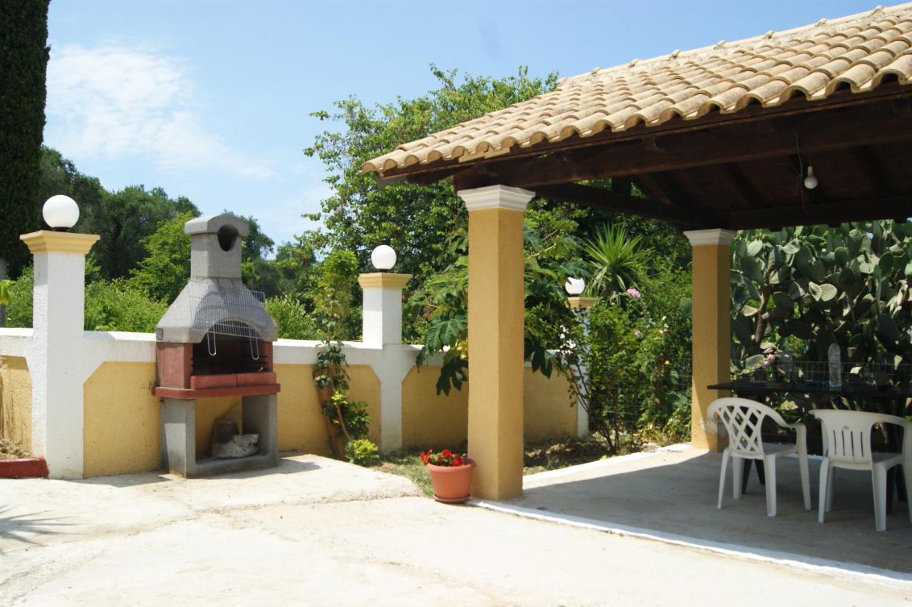 Astrakeri Villa Bouka מראה חיצוני תמונה